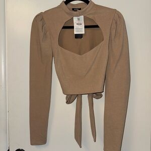 NWT cropped cut out sweater